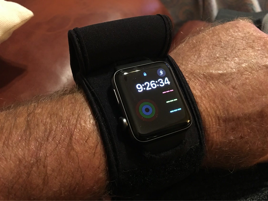 WATCH-ET in Night OP's Black with Apple Watch