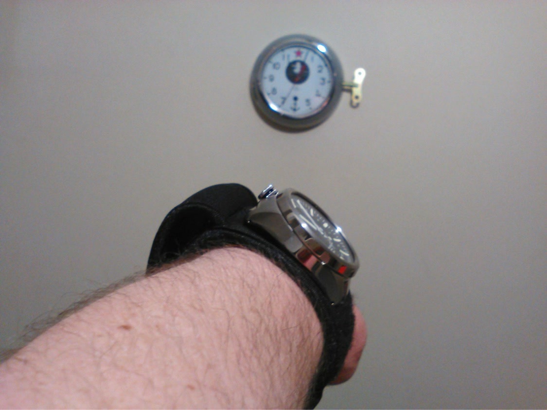 Black WATCH-ET side view