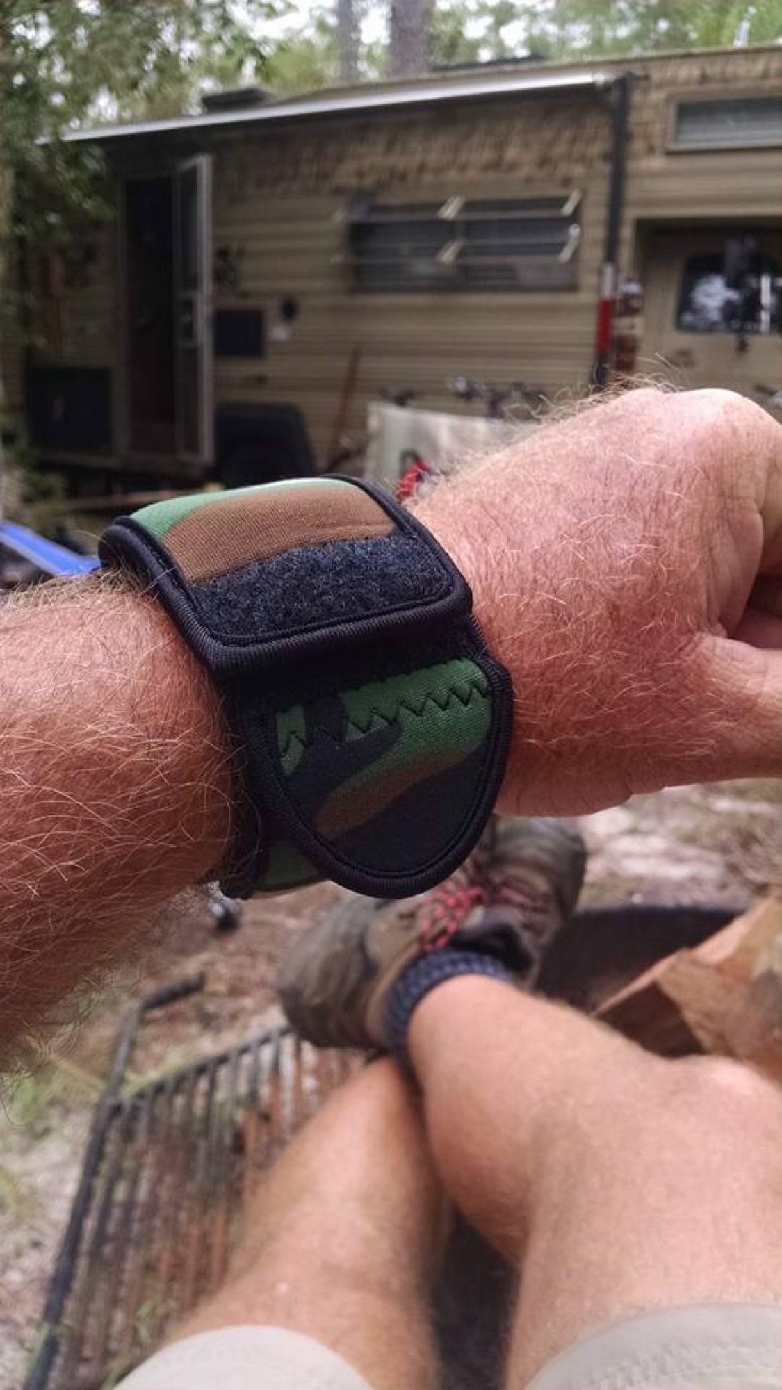 Camo WATCH-ET at camp