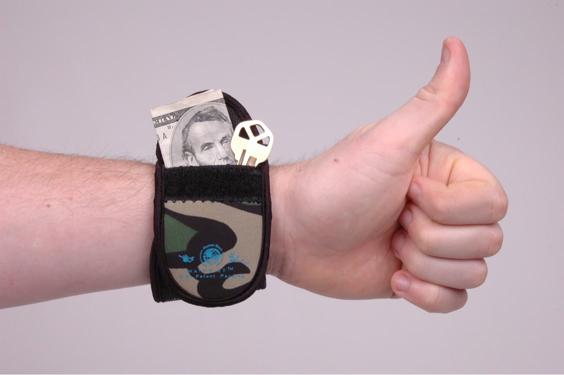 Camo WATCH-ET side pocket holding cash and a key